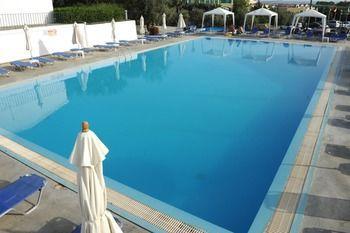 Saint George Hotel ラルドス エクステリア 写真